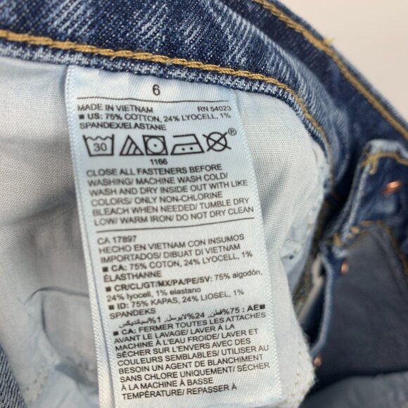 Old Navy Jeans High Rise Slouchy Straight Button Fly Distressed Denim - Picture 9 of 9